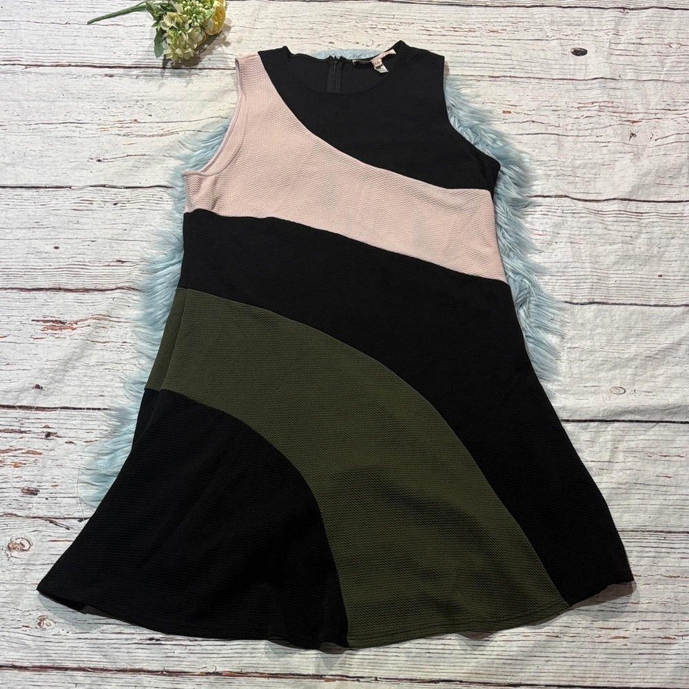Hutch Neopolitian Colored A-line Textured Circle Patterned Dress